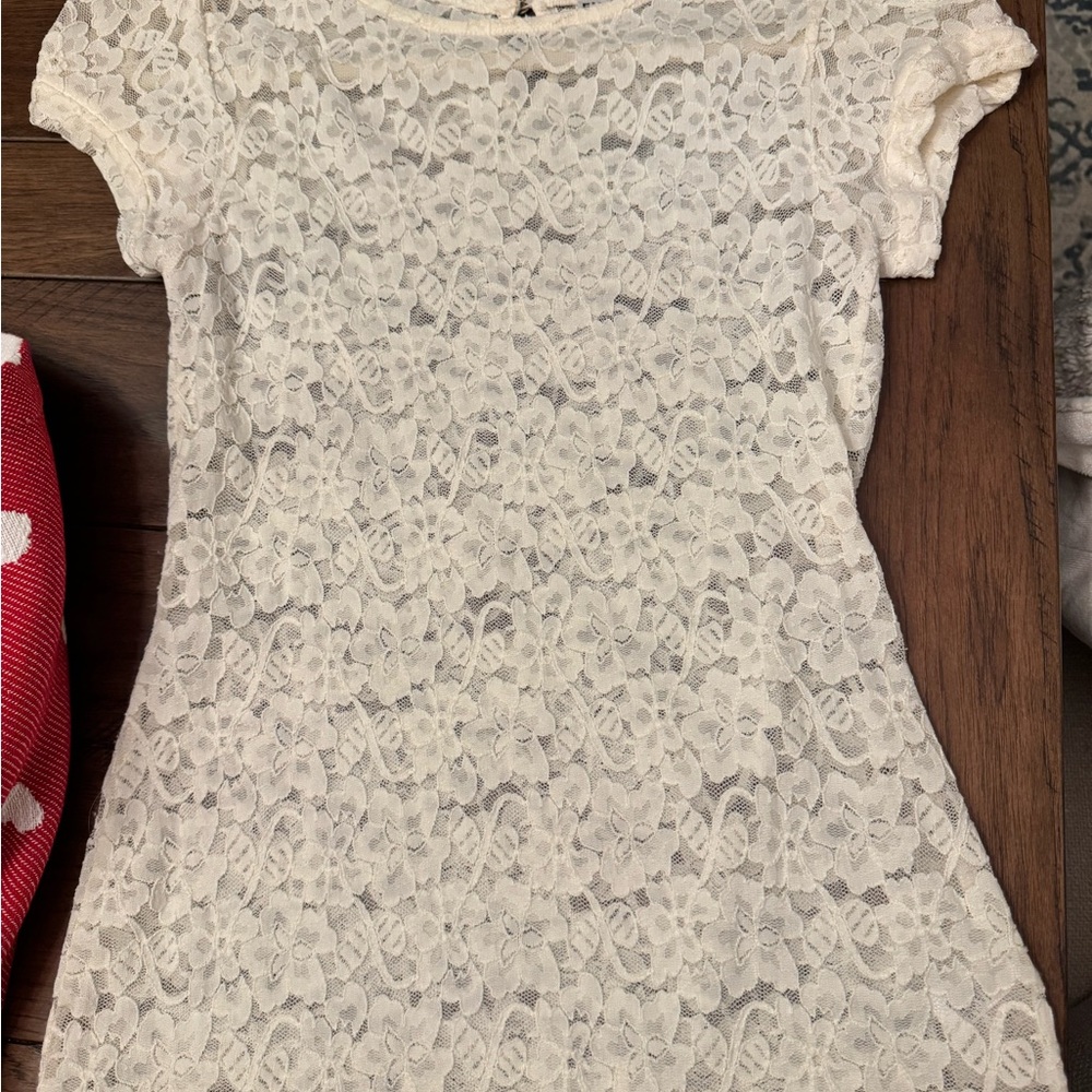 Express Cream Lace Women’s tee
